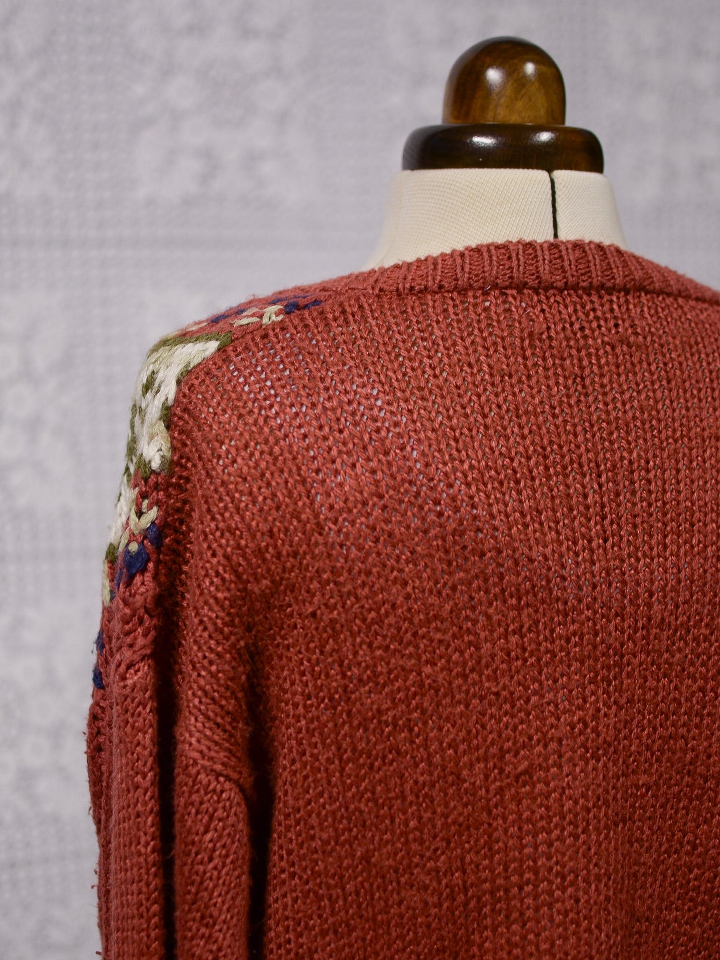 1990s dark red brown and cream floral pattern nordic cardigan