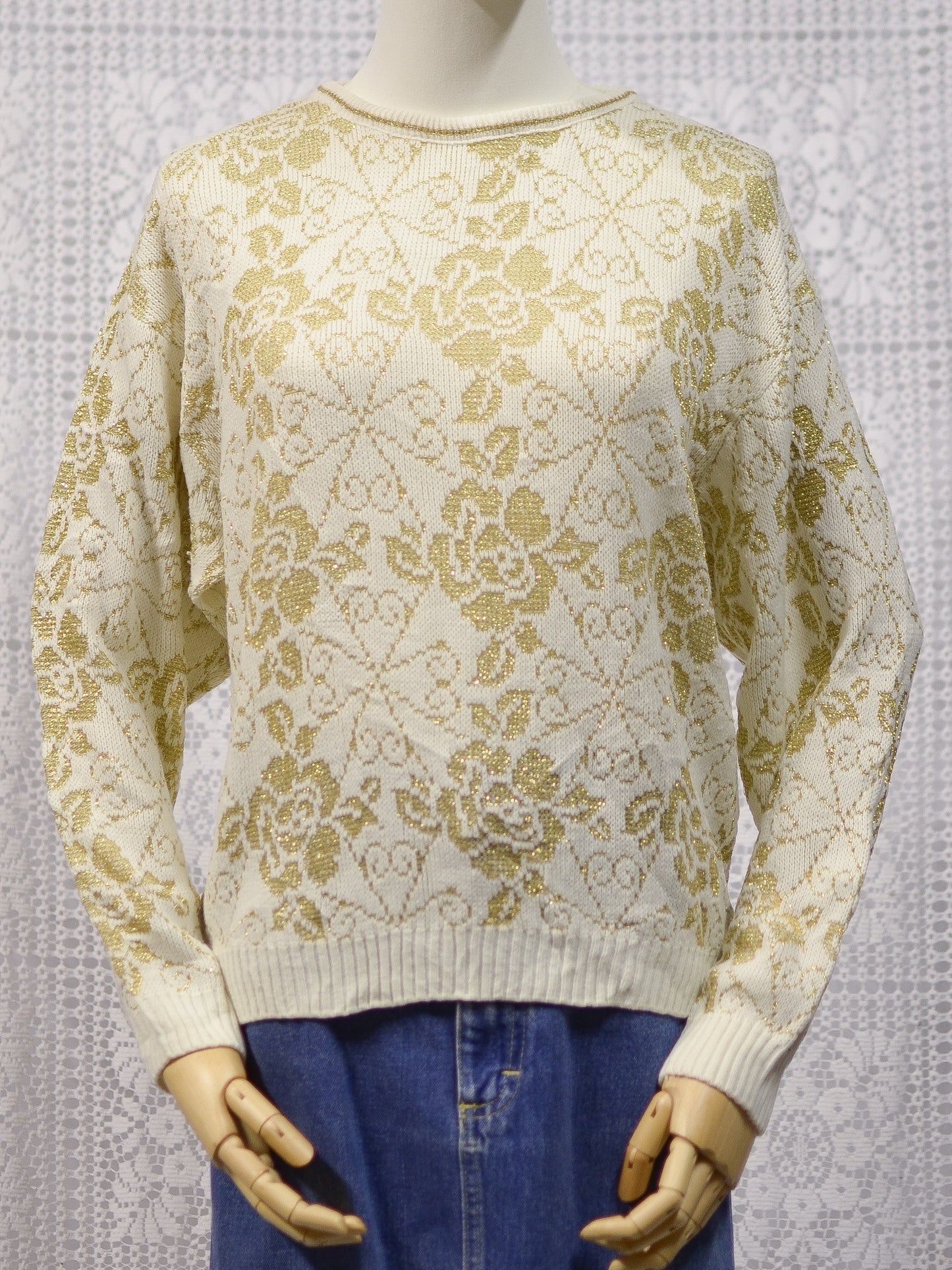 1980s cream and gold floral pattern lightweight jumper