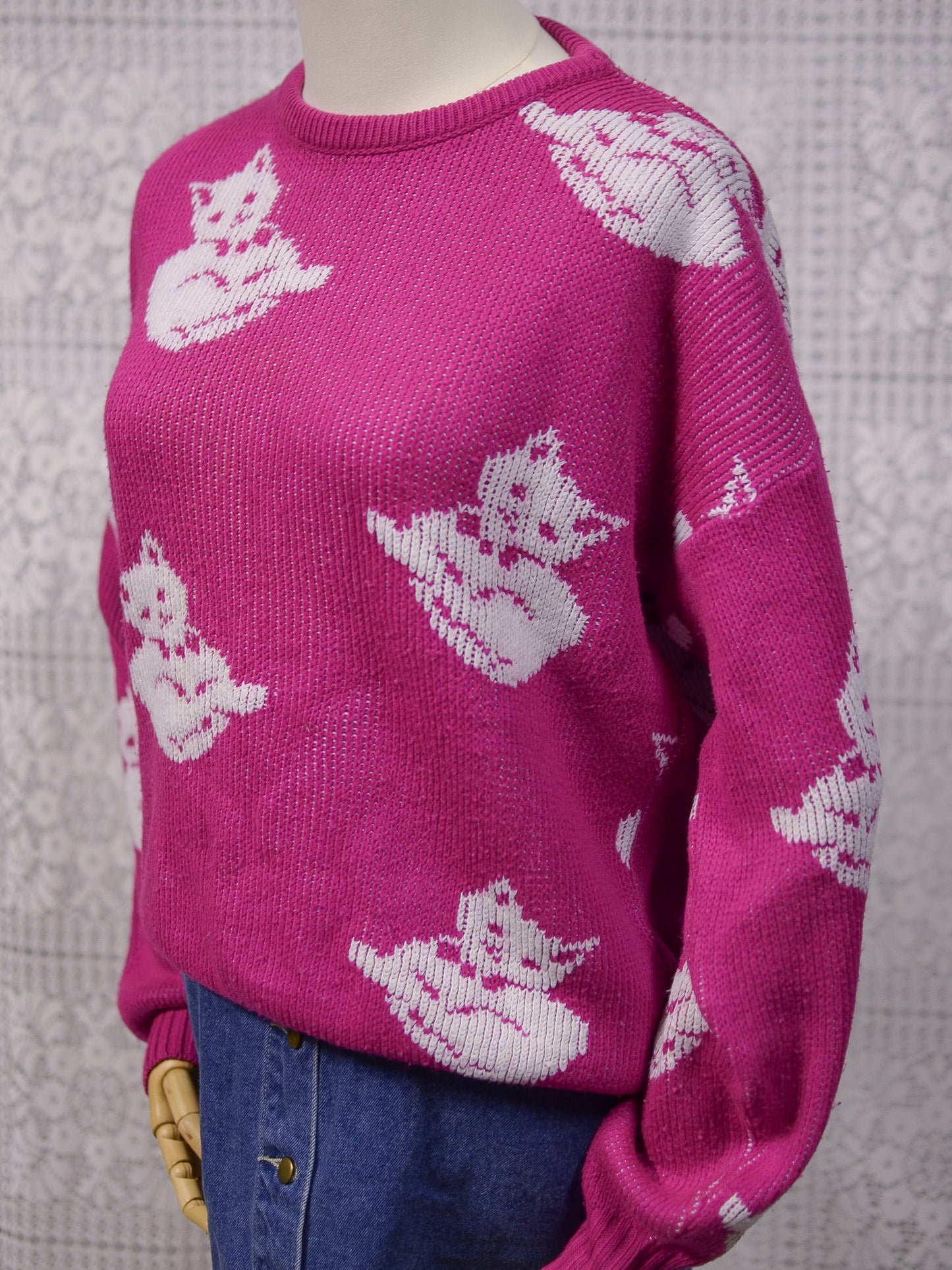 1980s pink and white cat jumper
