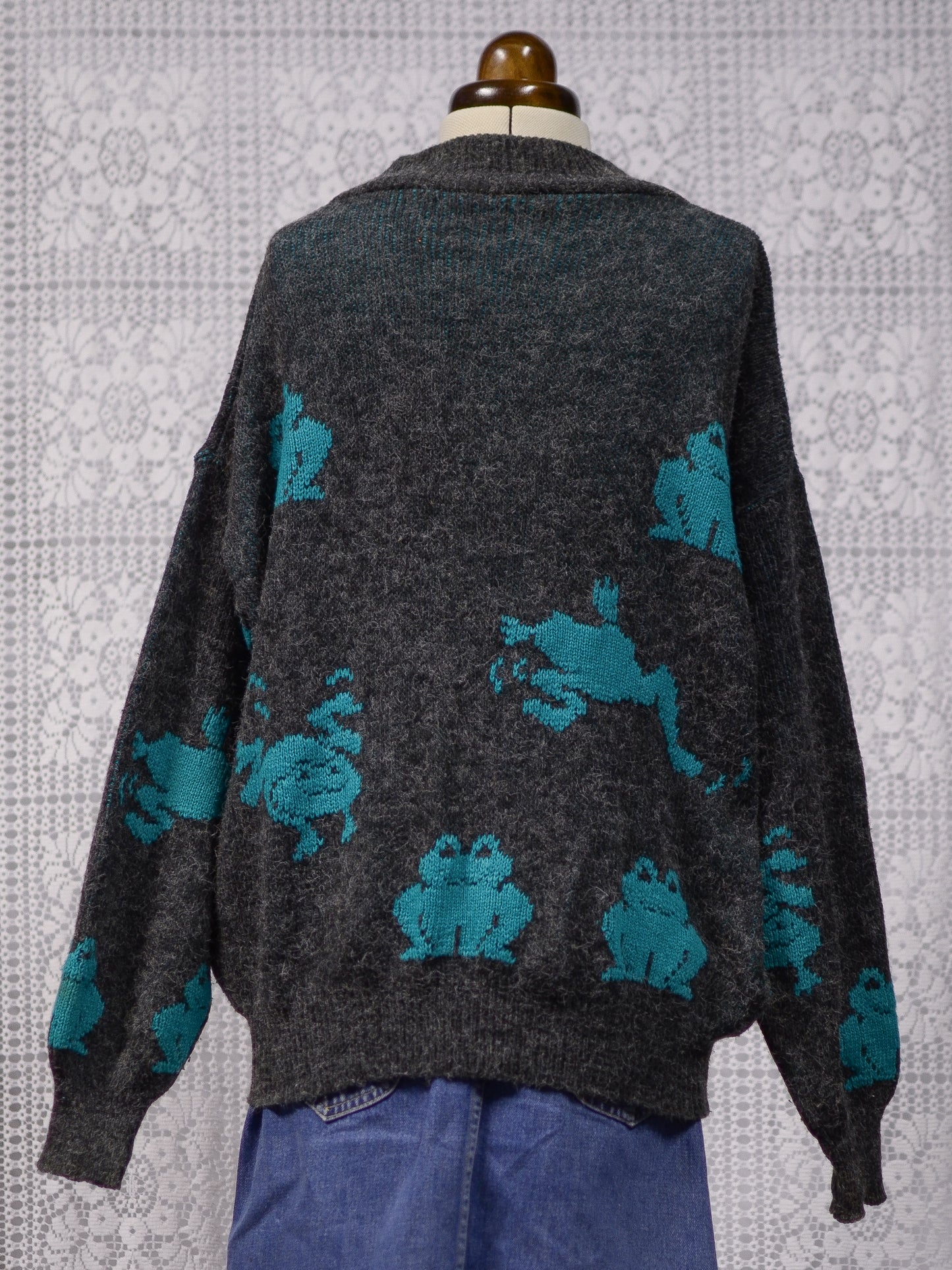 1980s Etam grey and green frog pattern slouchy jumper