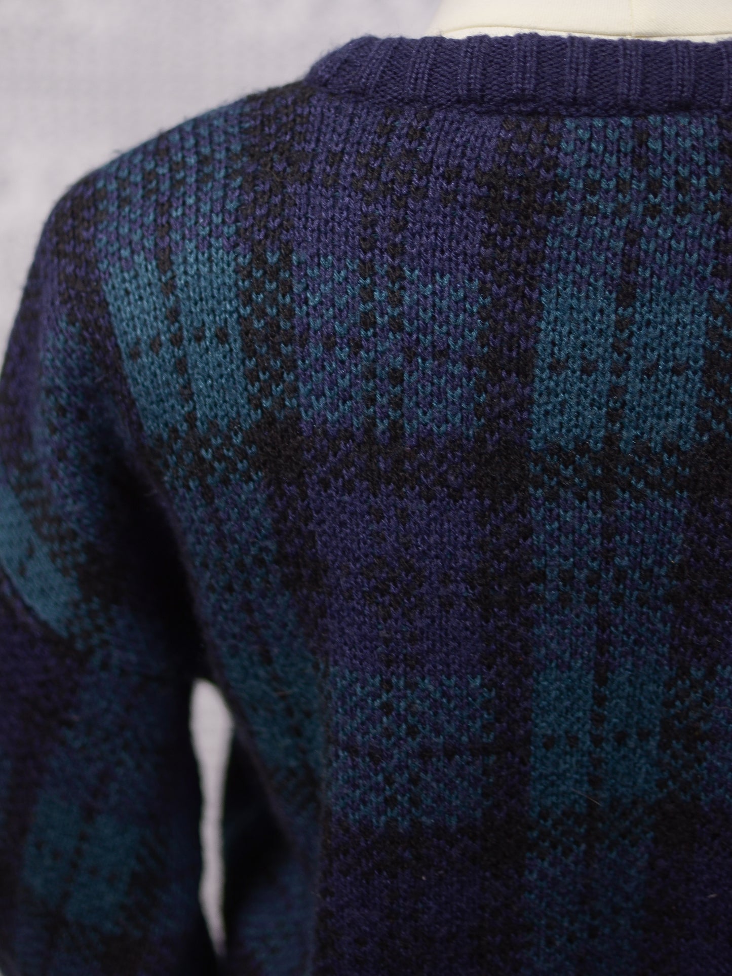 Y2K Liz Claiborne navy blue and green tartan cropped petite jumper