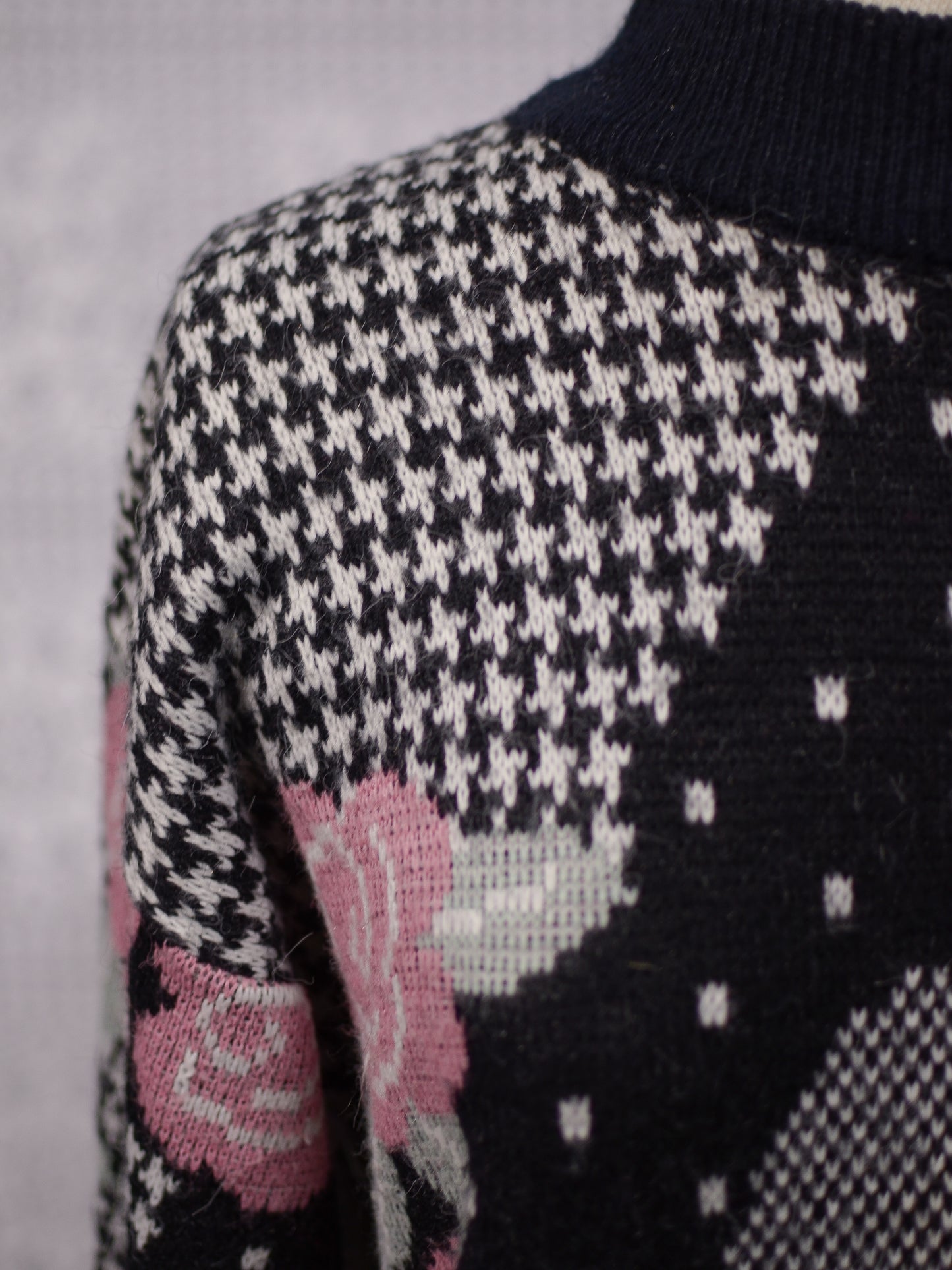 1980s Honey black, white and rose pink floral, polkadot and houndstooth long jumper