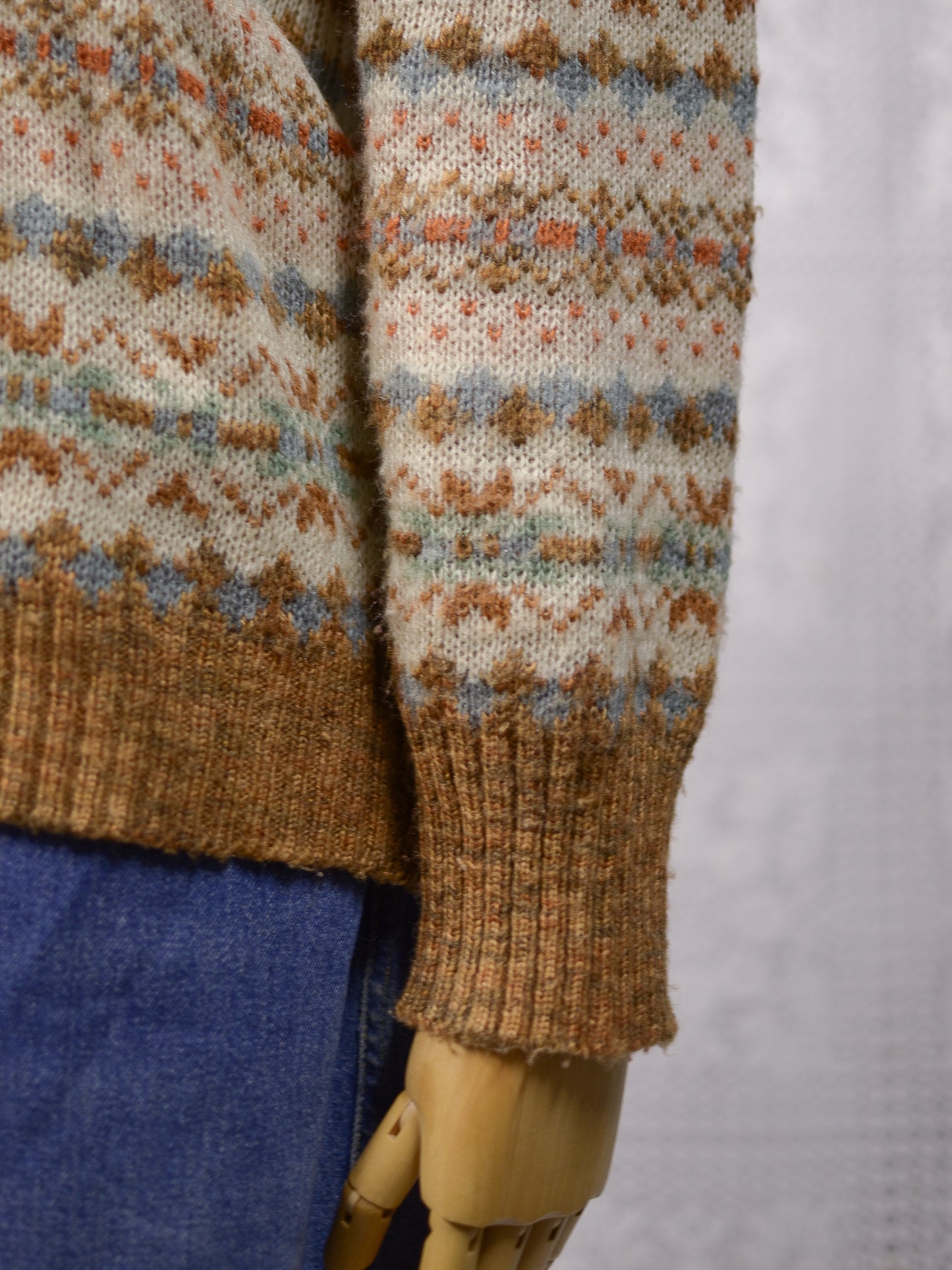 1980s BHS brown, cream and blue snowflake nordic stripe patterned jumper