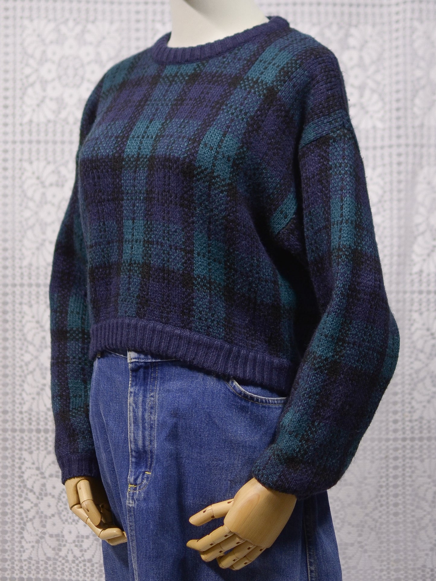 Y2K Liz Claiborne navy blue and green tartan cropped petite jumper