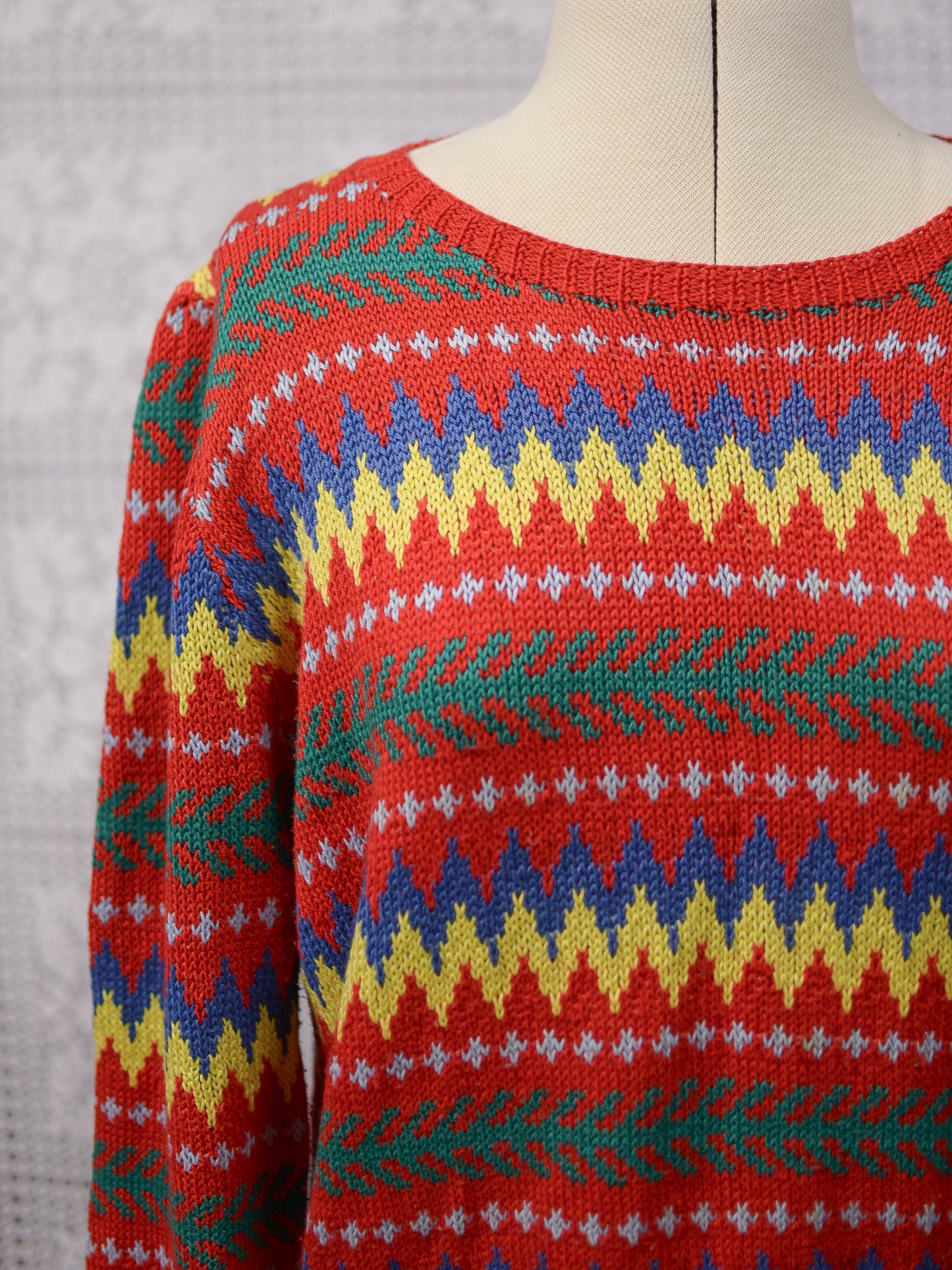 1970s 80s Edina and Lena red, yellow, green and blue hand knitted zigzag cotton jumper