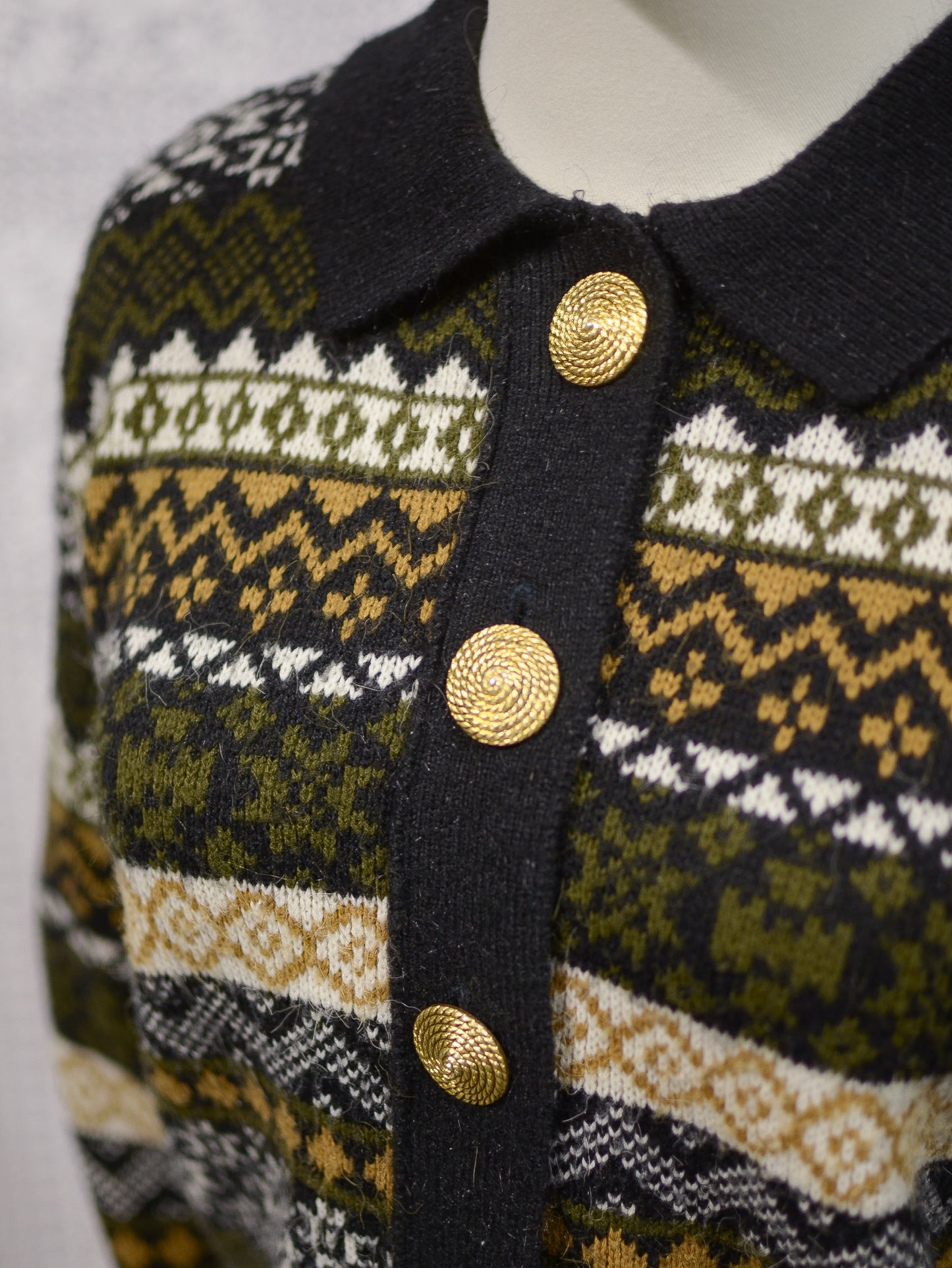 1980s C&A Yessica black, green and brown patterned stripe collared cardigan with gold buttons