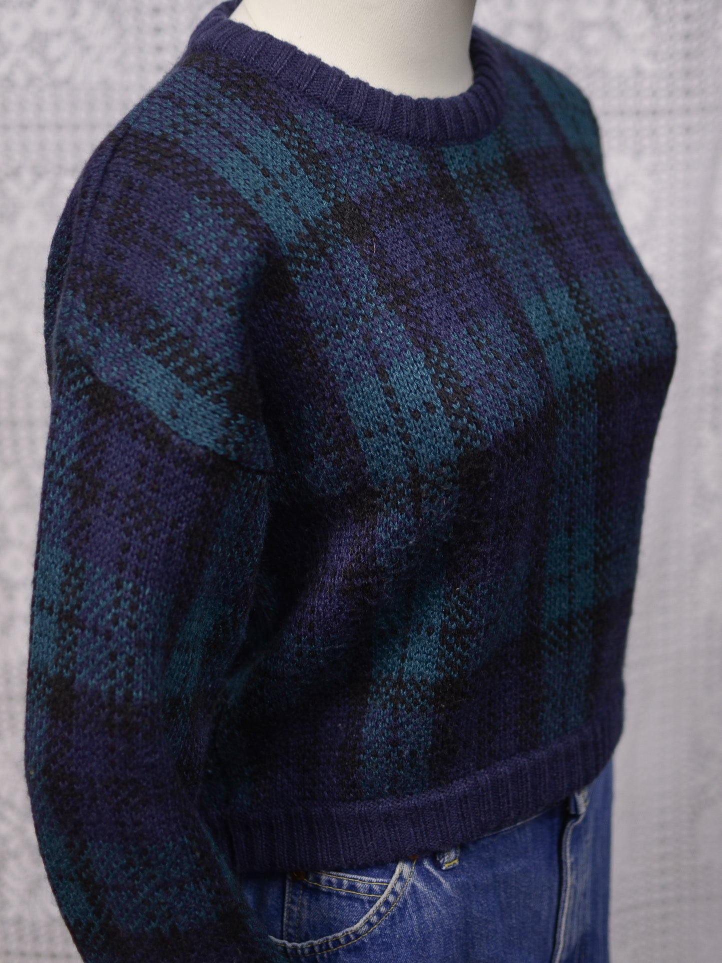 Y2K Liz Claiborne navy blue and green tartan cropped petite jumper