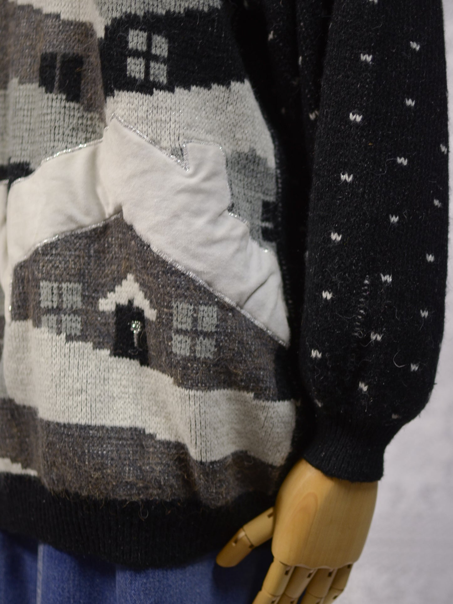 1980s black and white festive snow scene novelty collared jumper