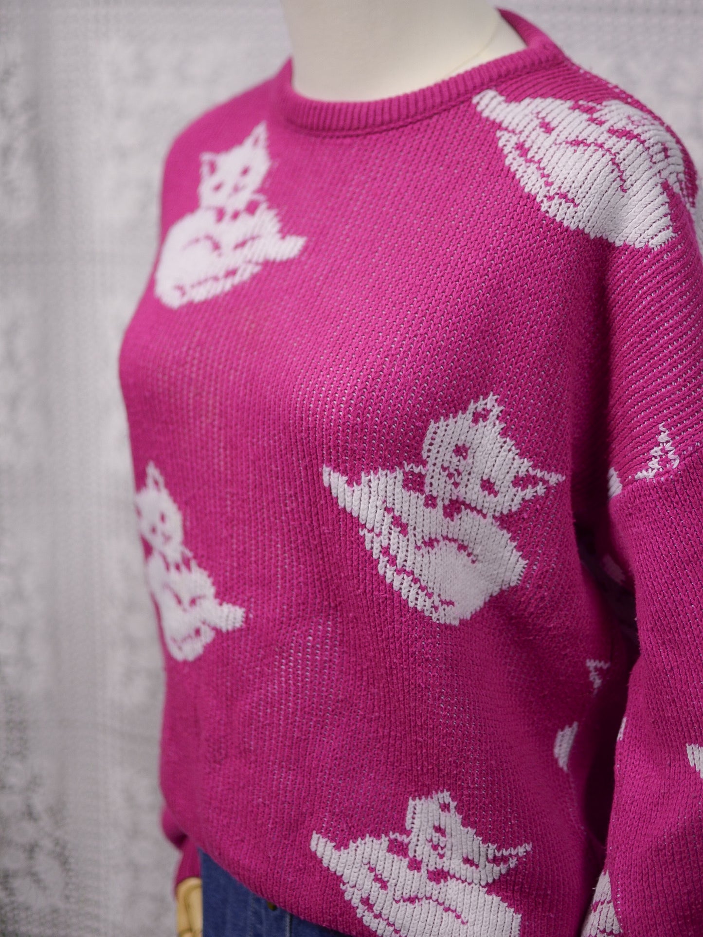 1980s pink and white cat jumper