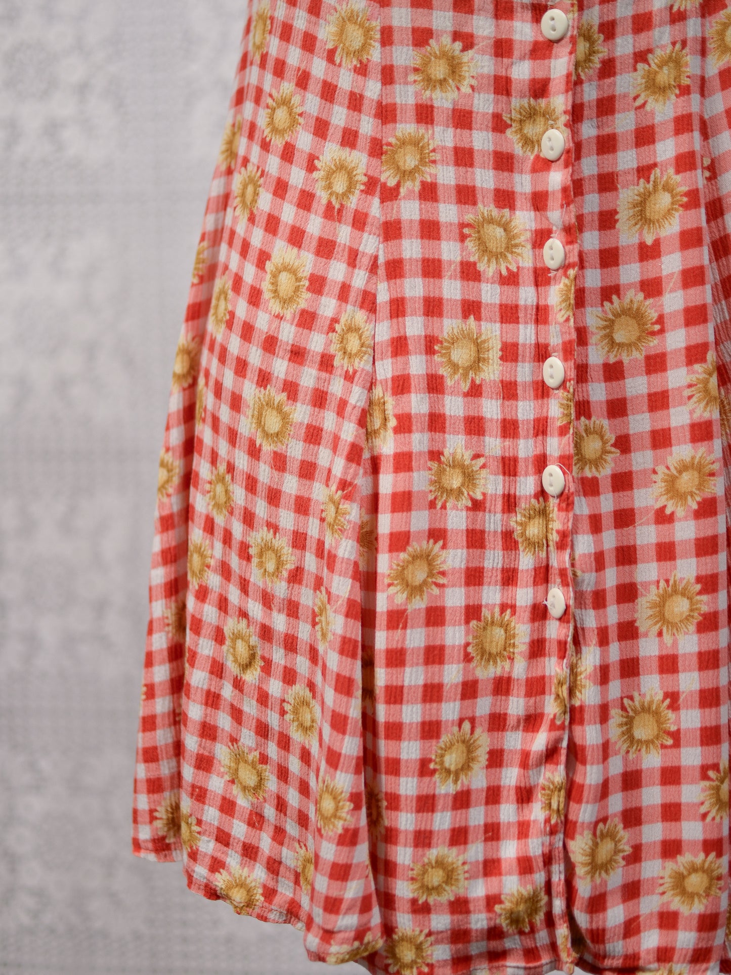 1990s red and white gingham daisy print collared sleeveless mini dress