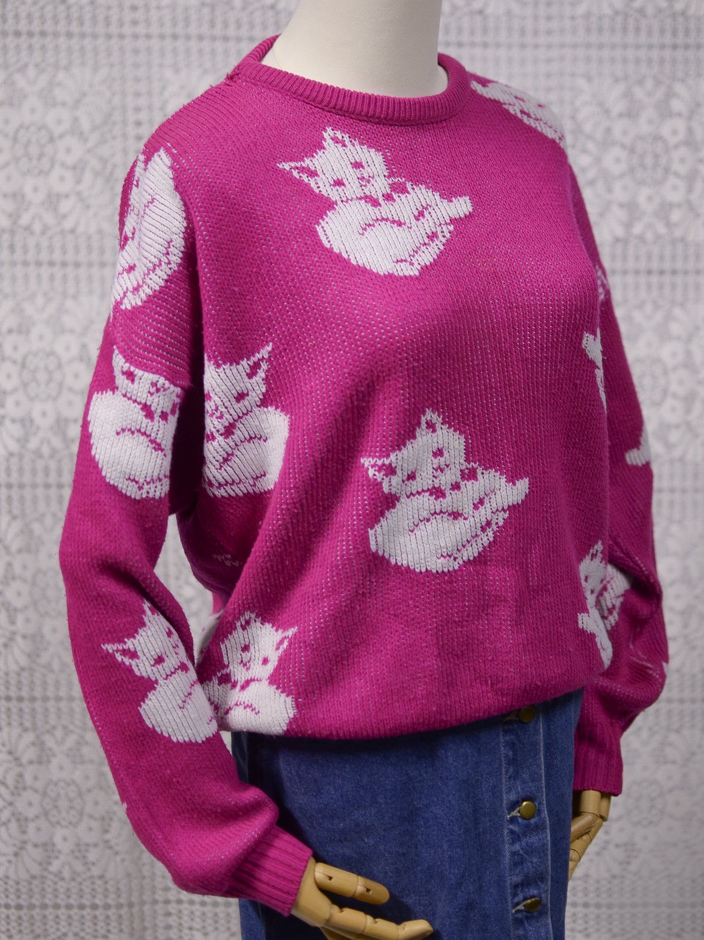 1980s pink and white cat jumper