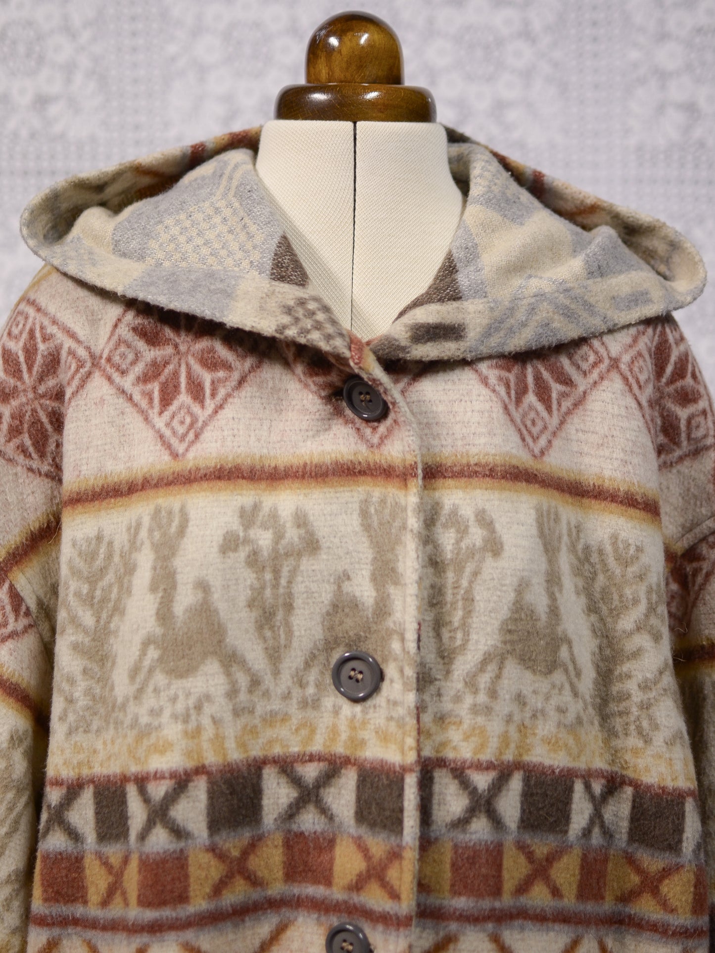 Y2K C&A retro style cream and brown festive reindeer snowflake pattern hooded coat