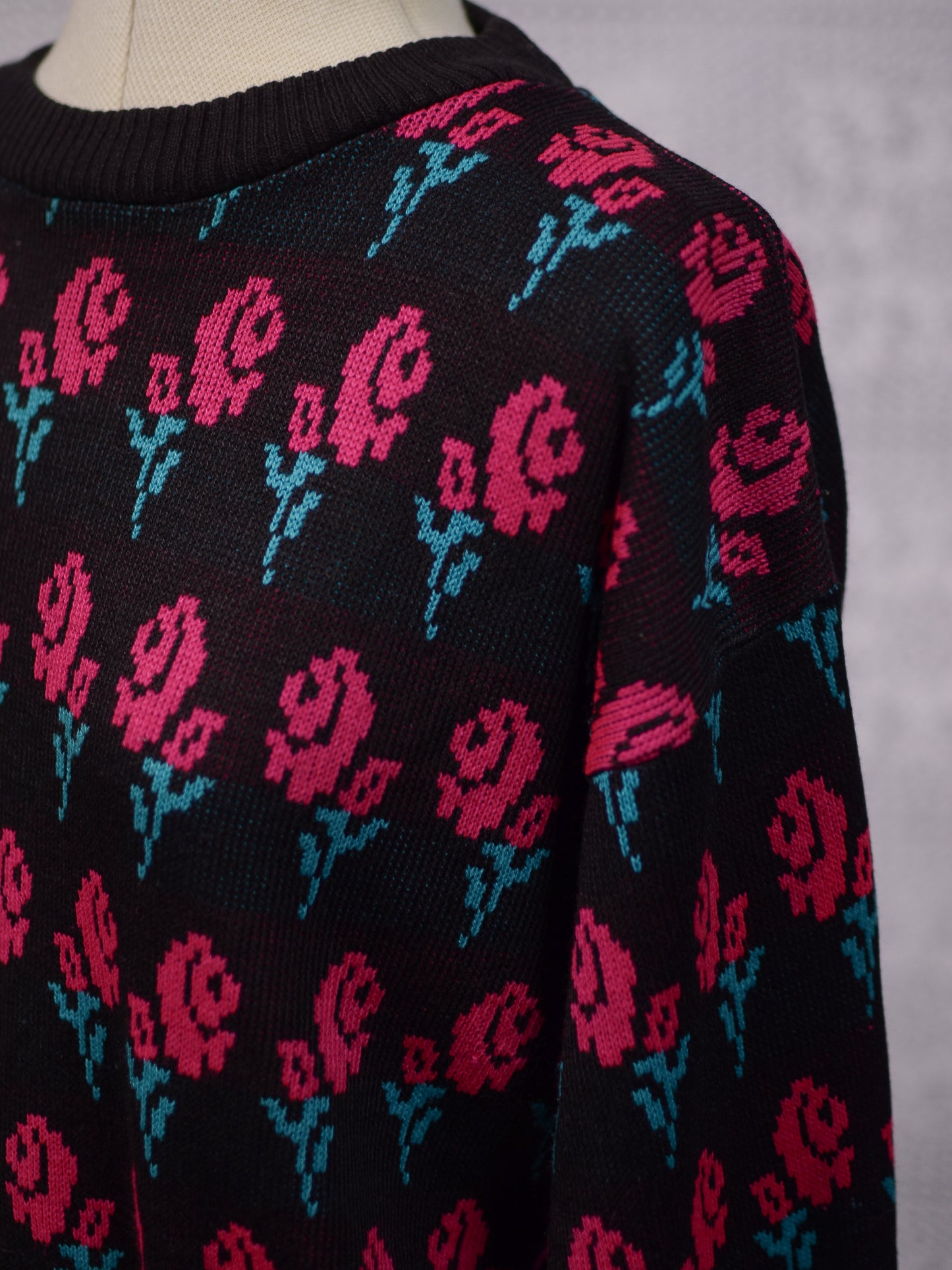 1980s black, hot pink and green rose print 3/4 length sleeve jumper