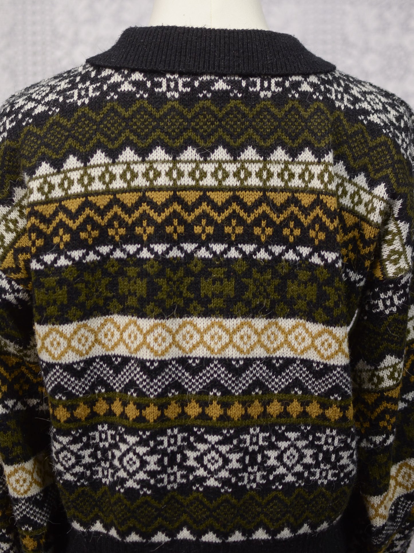 1980s C&A Yessica black, green and brown patterned stripe collared cardigan with gold buttons