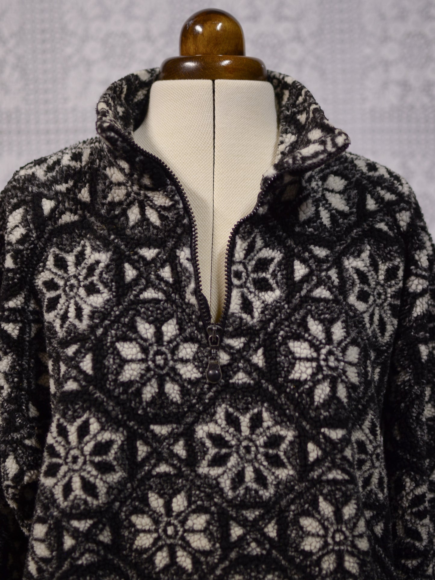 1990s St Michael black and white snowflake pattern quarter zip fleece