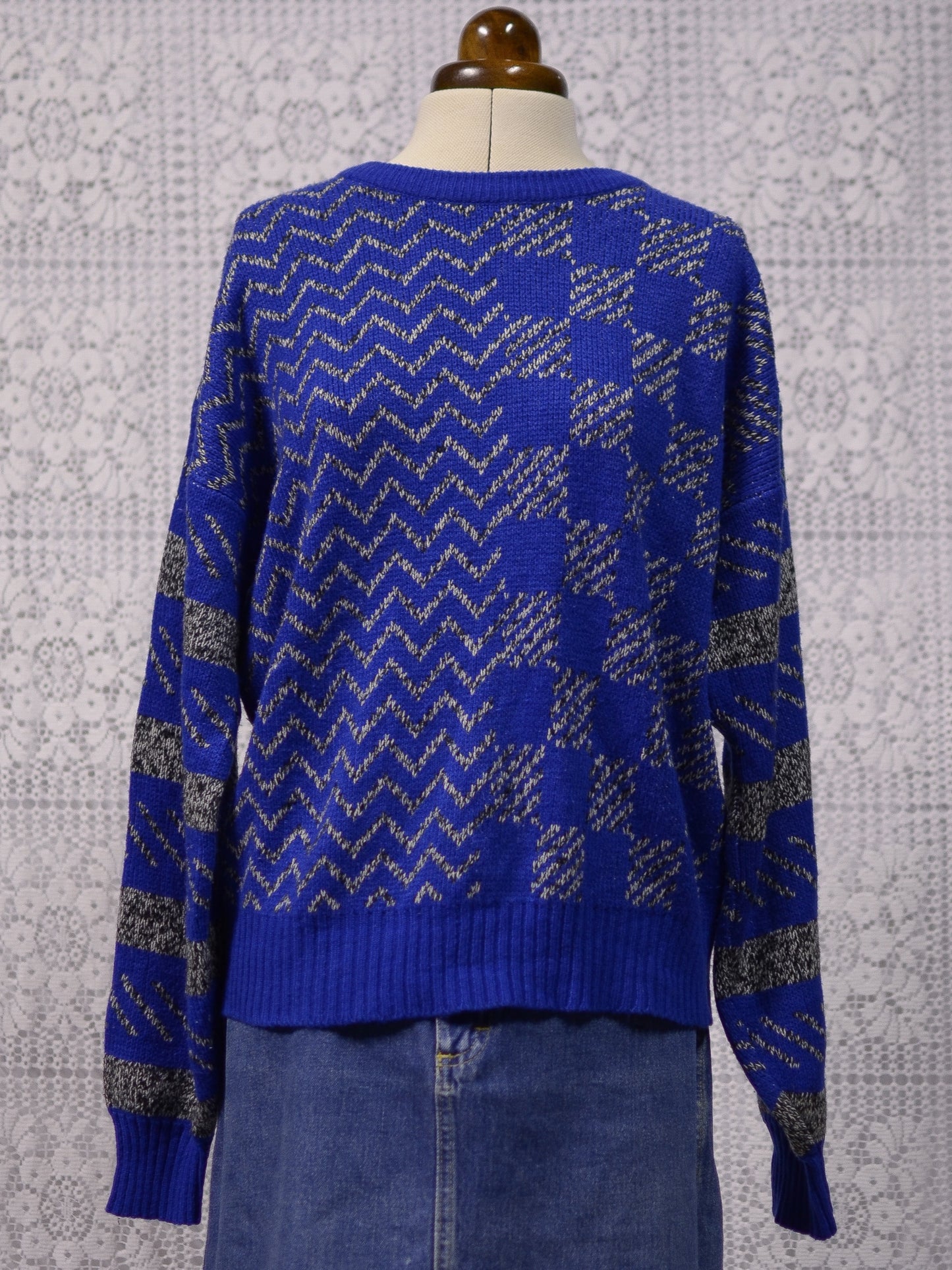 1980s blue and grey geometric pattern grandad jumper