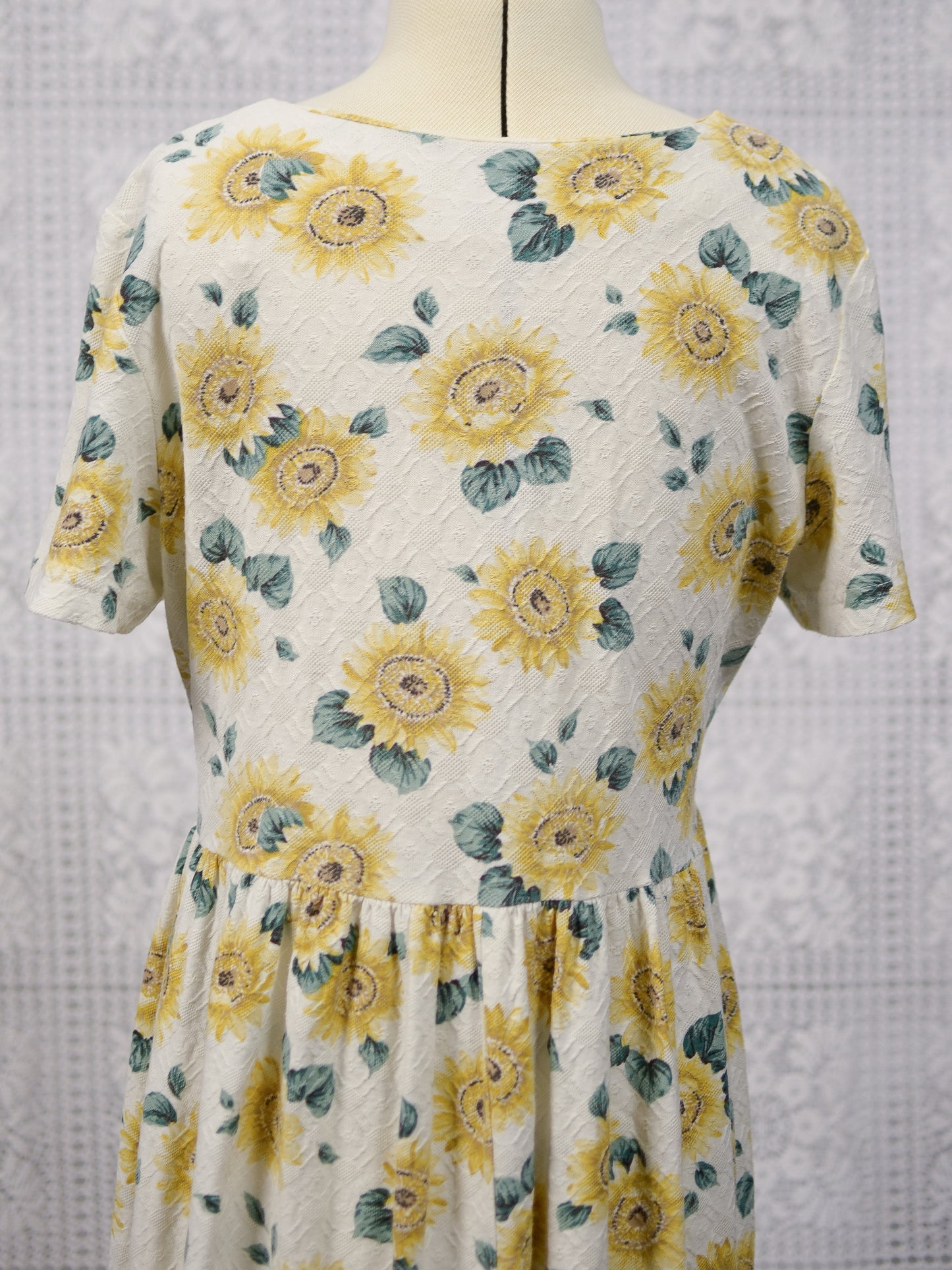 1990s cream and yellow sunflower print short sleeve lace maxi dress