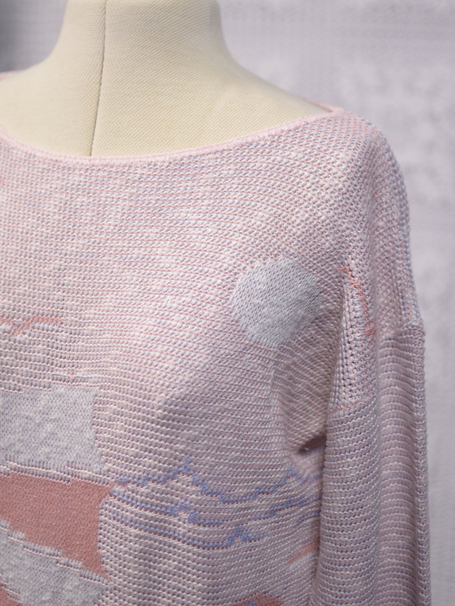 1980s pink and blue beach pattern jumper