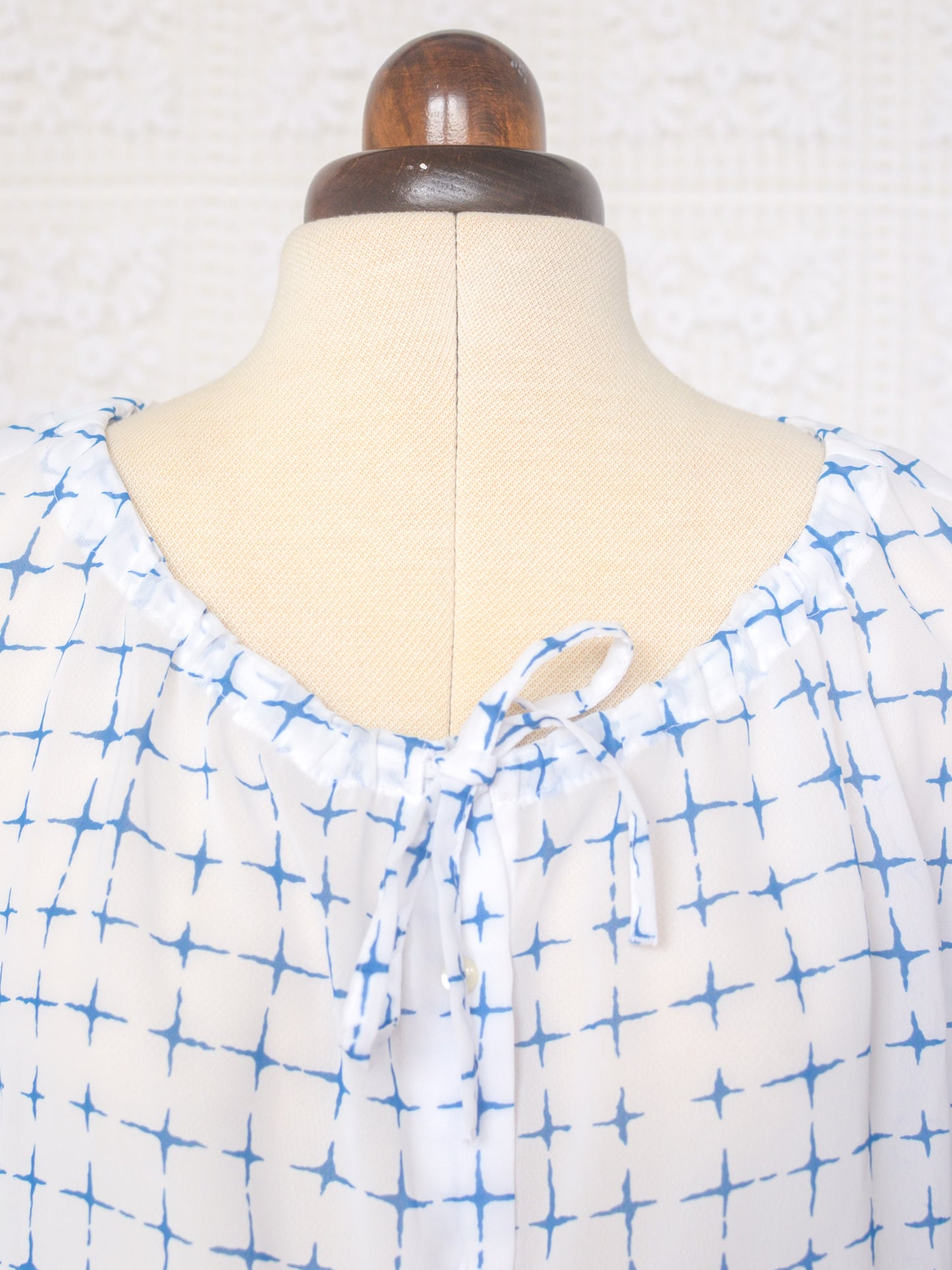 1970s white and blue St Michael short sleeve smock top