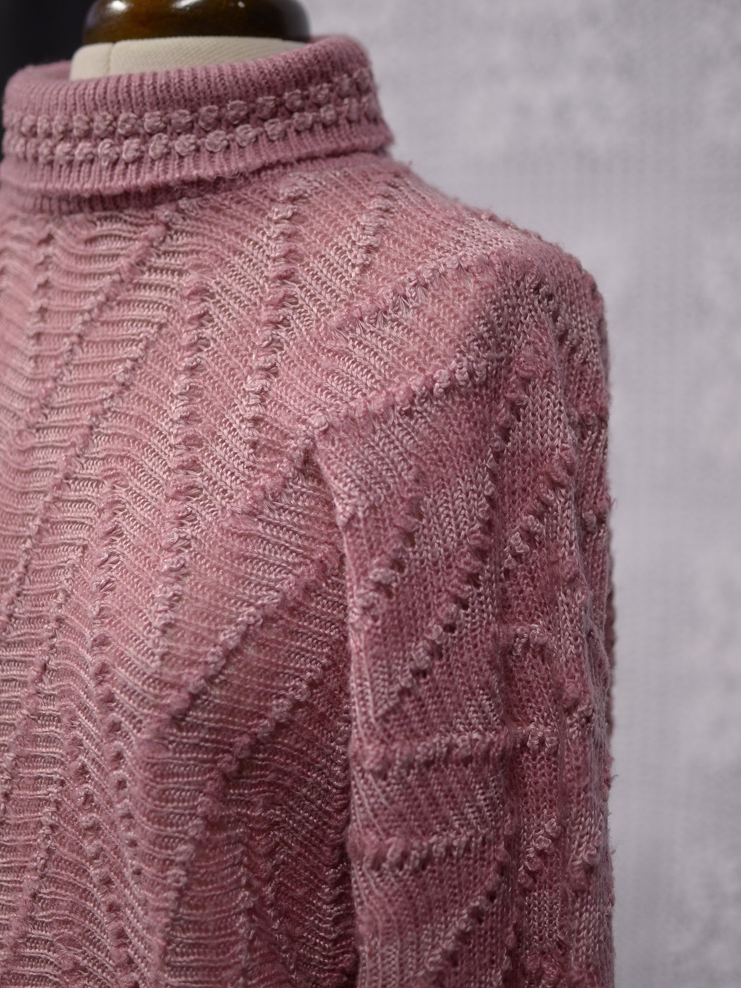 1980s BHS dusky pink roll neck textured jumper