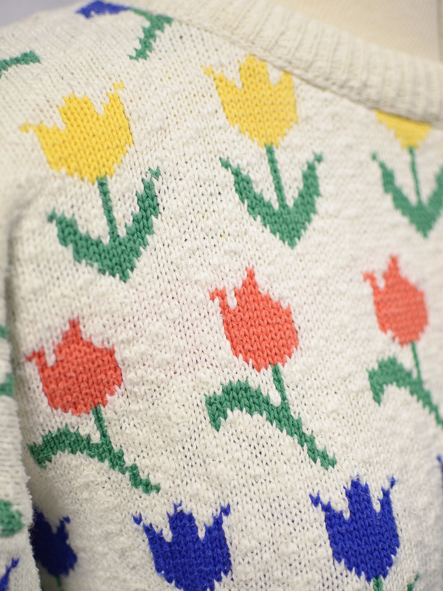 1990s Tulchan white, red, blue and yellow tulip pattern cotton jumper
