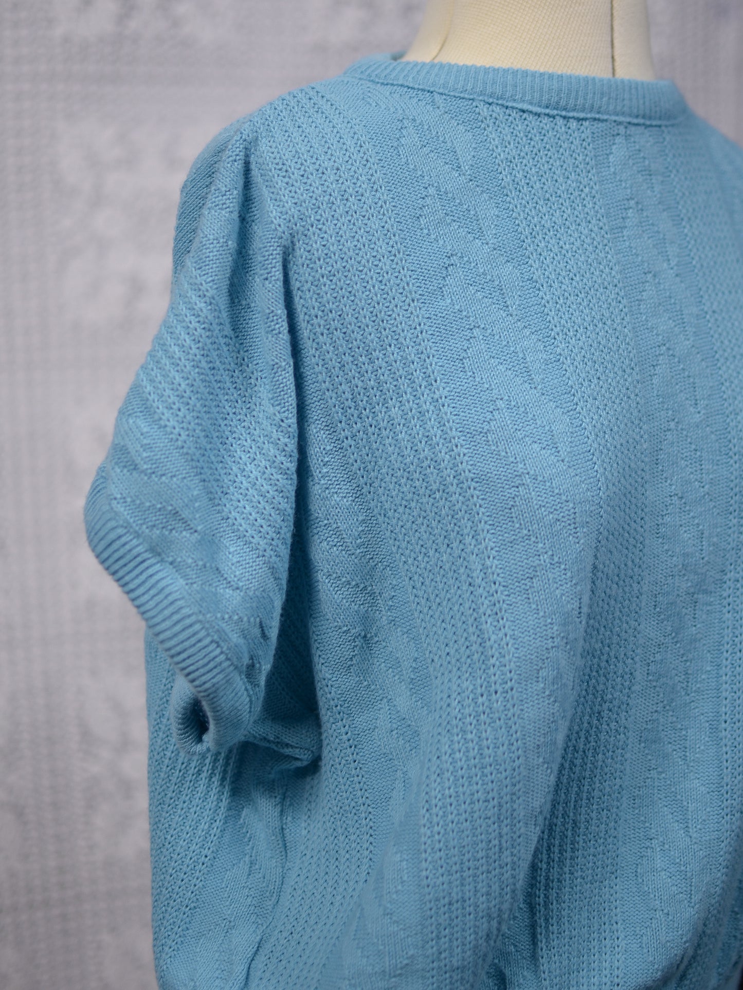 1980s turquoise slouchy sleeveless jumper