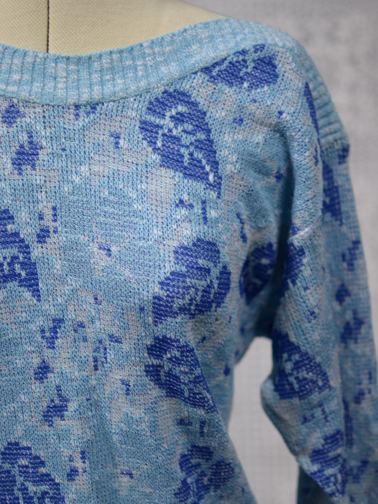 1980s blue monstera leaf pattern boat neck jumper