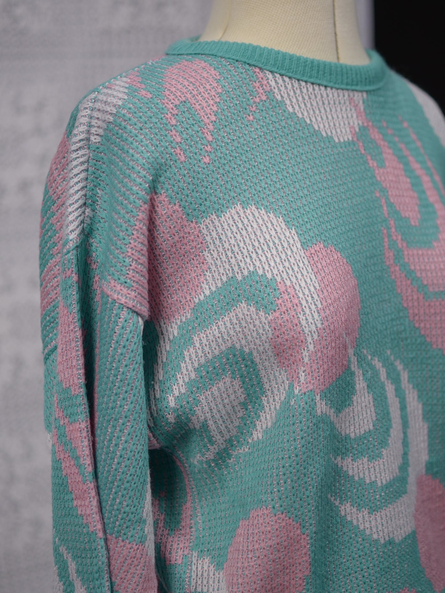 1980s mint green, pink and white abstract pattern jumper