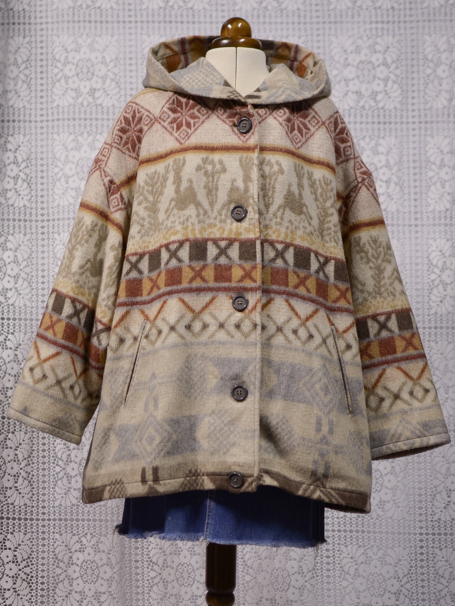 Y2K C&A retro style cream and brown festive reindeer snowflake pattern hooded coat