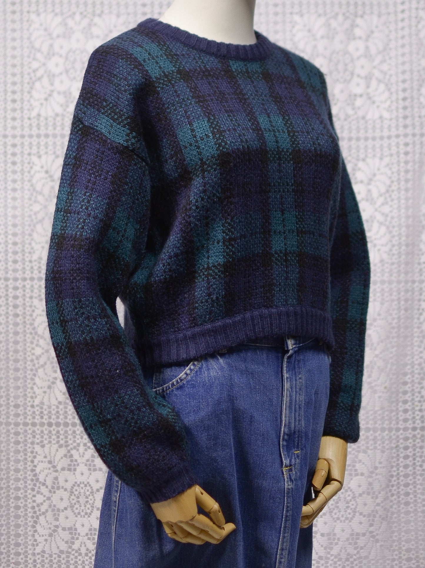 Y2K Liz Claiborne navy blue and green tartan cropped petite jumper