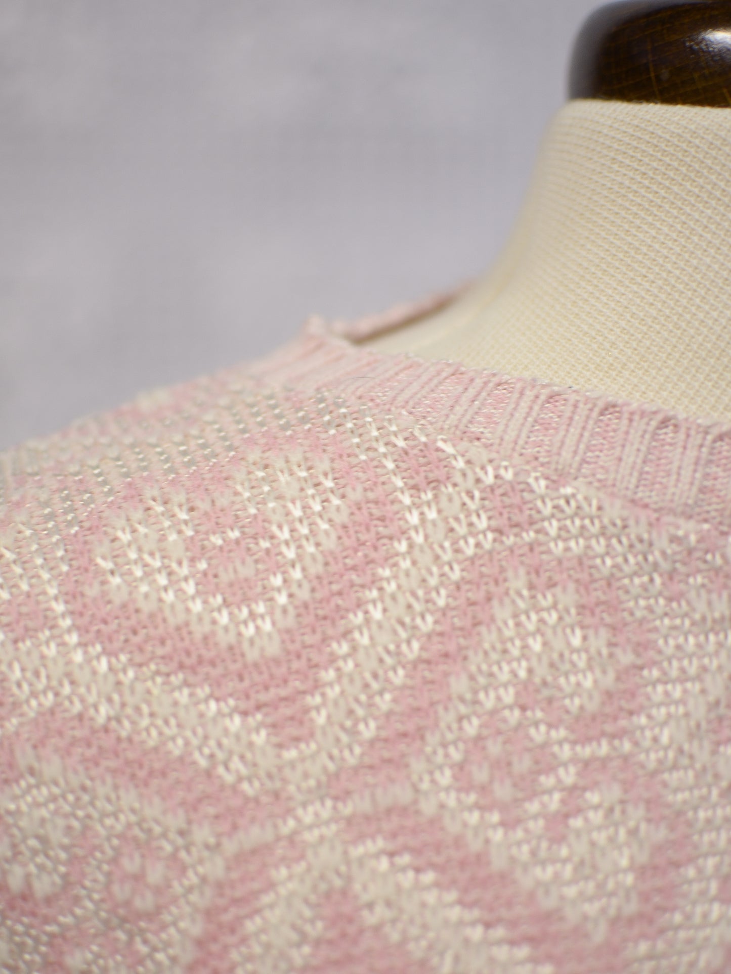 1980s pink and silvery white patterned long sleeve jumper