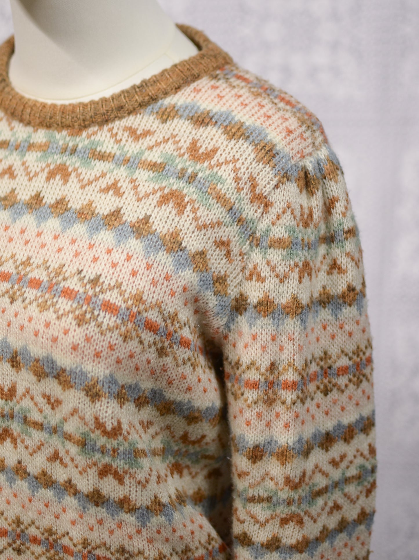 1980s BHS brown, cream and blue snowflake nordic stripe patterned jumper