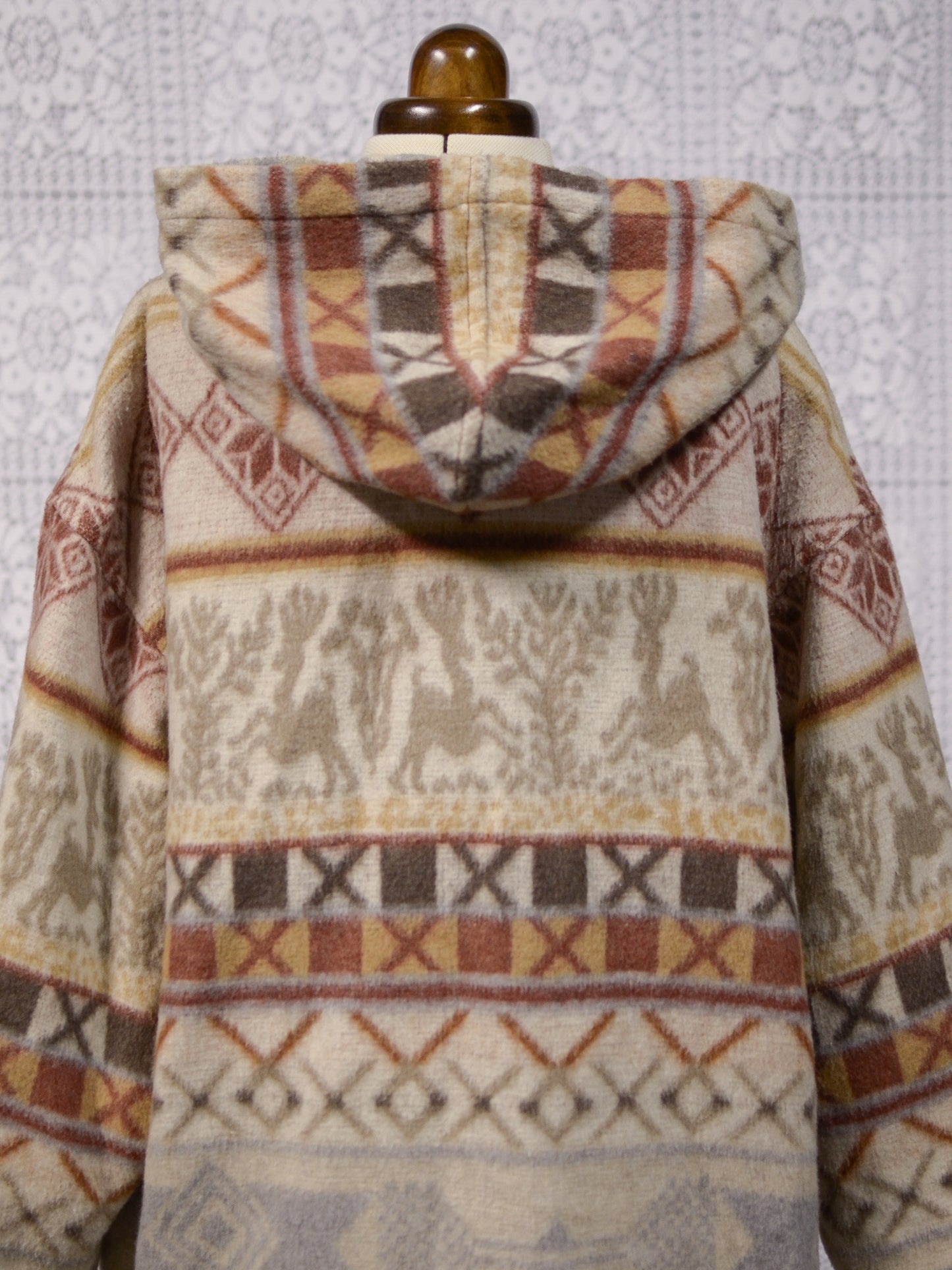 Y2K C&A retro style cream and brown festive reindeer snowflake pattern hooded coat