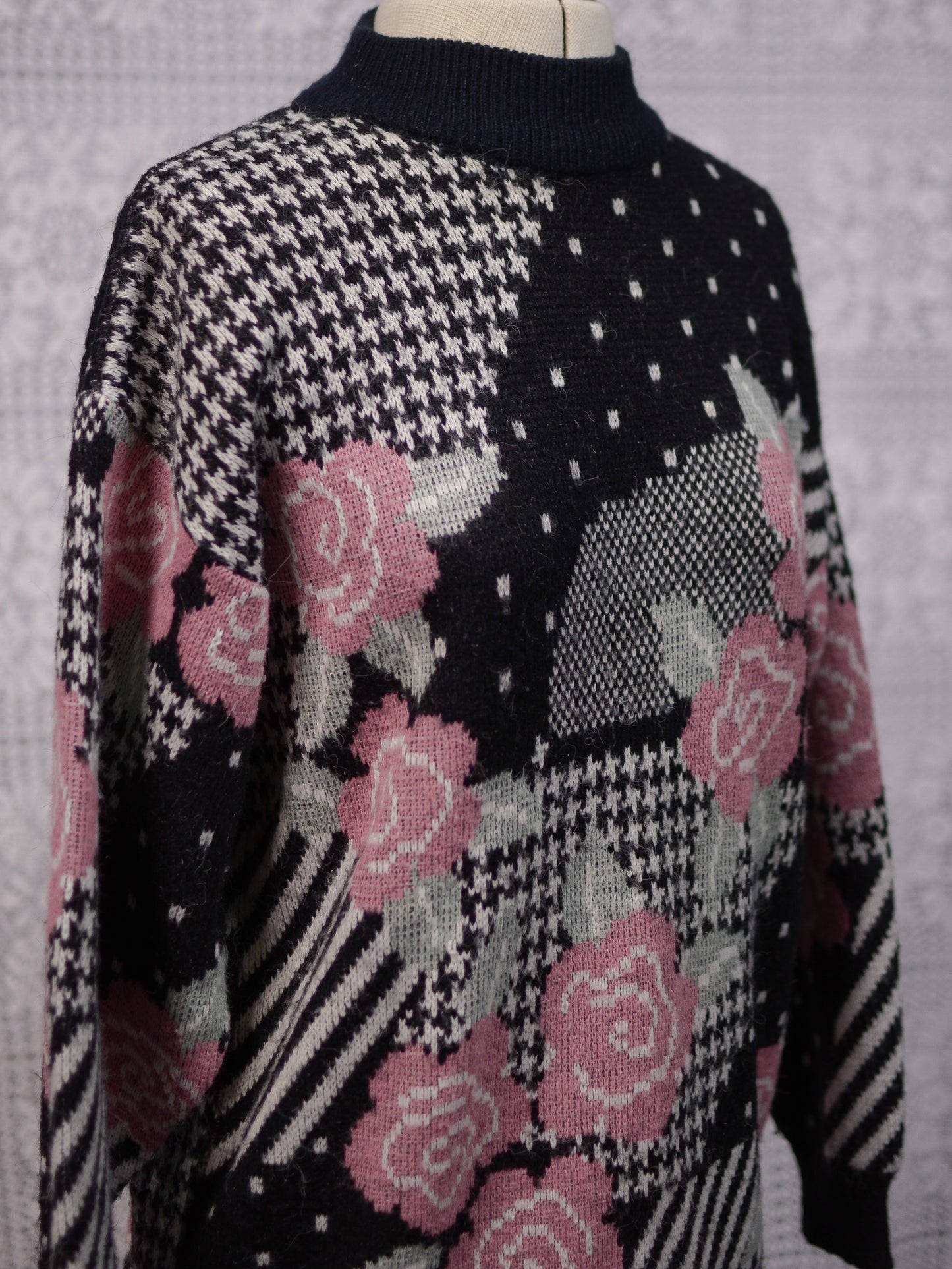 1980s Honey black, white and rose pink floral, polkadot and houndstooth long jumper