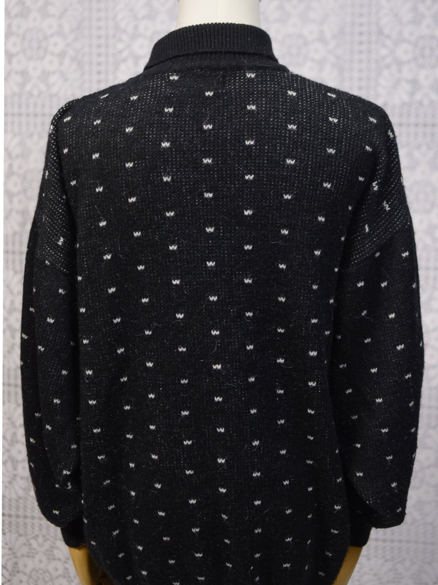 1980s black and white festive snow scene novelty collared jumper