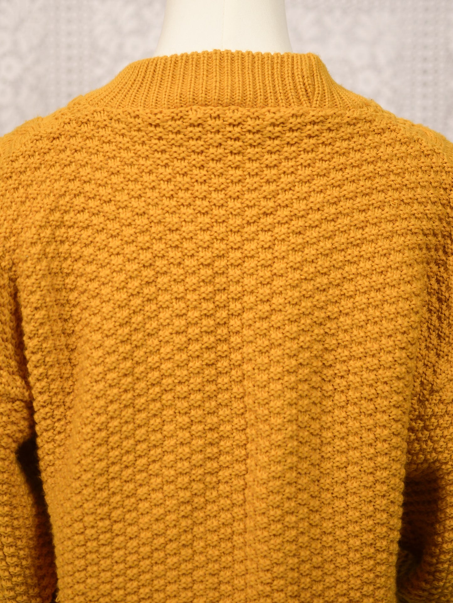 1970s mustard yellow chunky cable knit jumper