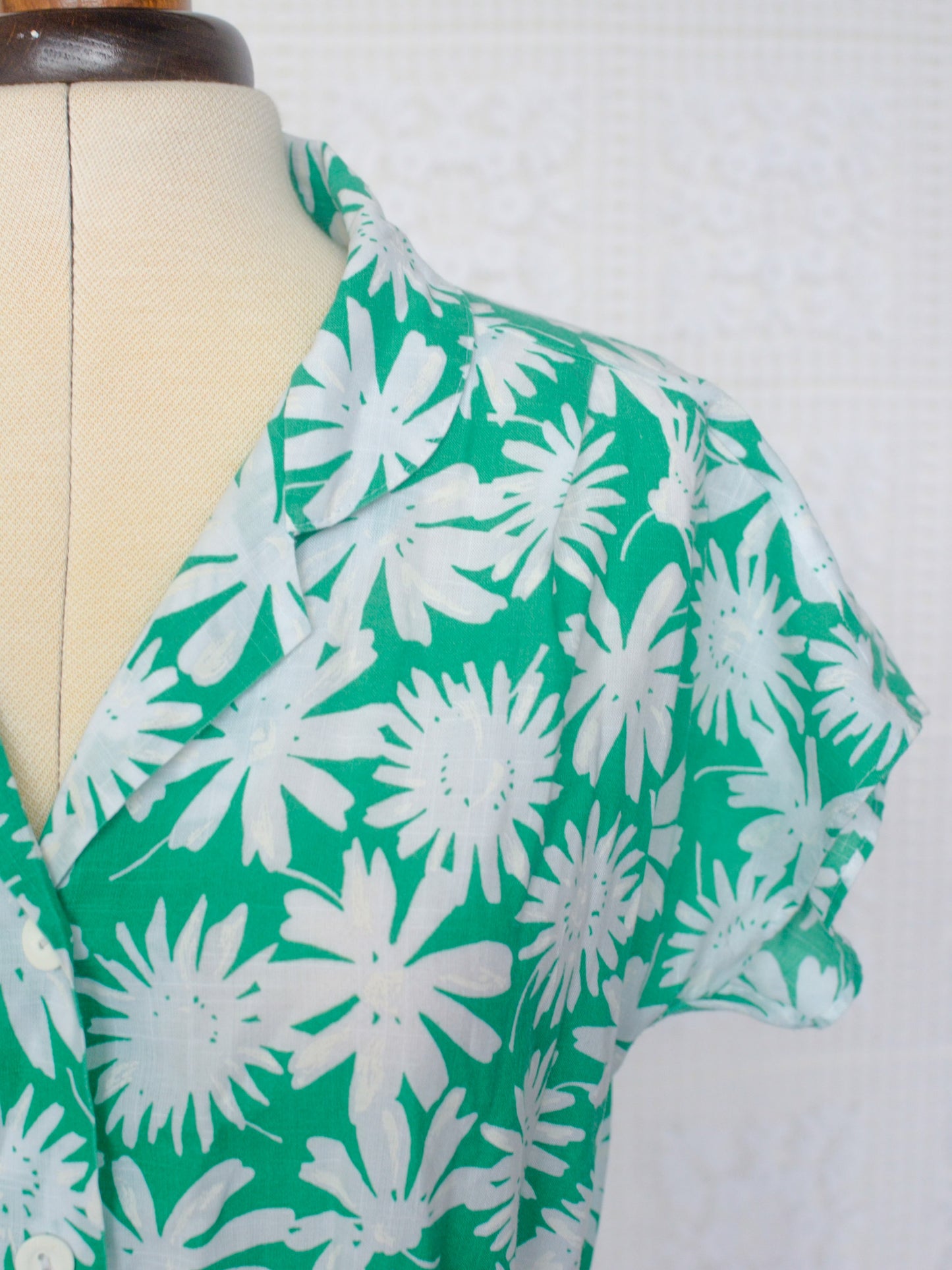 1990s St Michael green and white floral short sleeve shirt dress