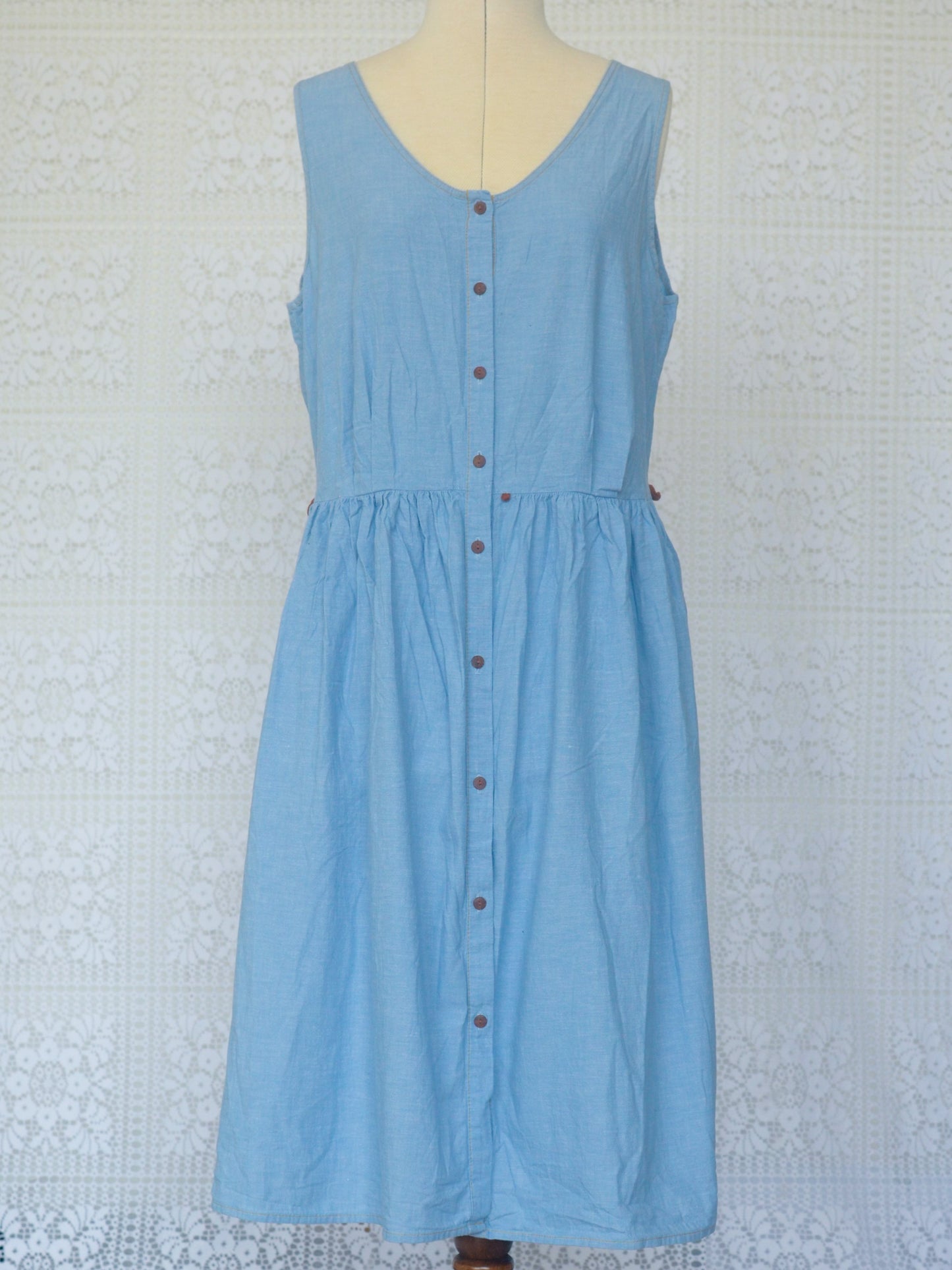 1990s St Michael light blue chambray cotton sleeveless smock dress